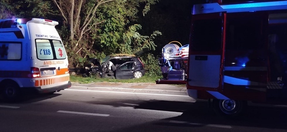 Incidente a Scurelle, un'auto finisce fuori strada